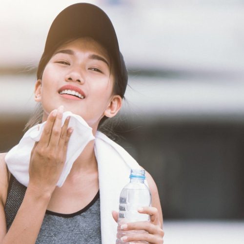 دلیل عرق نکردن هنگام ورزش